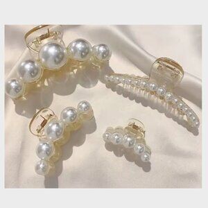 Gold Pearl Hair Clip Set